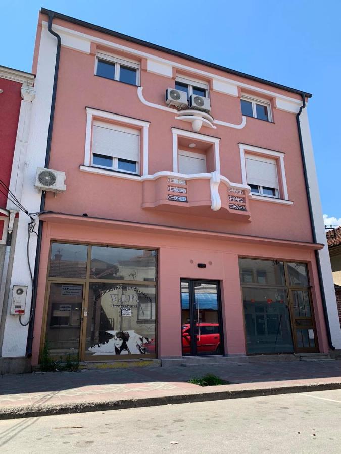 Pink House Apartments Jagodina Exterior foto