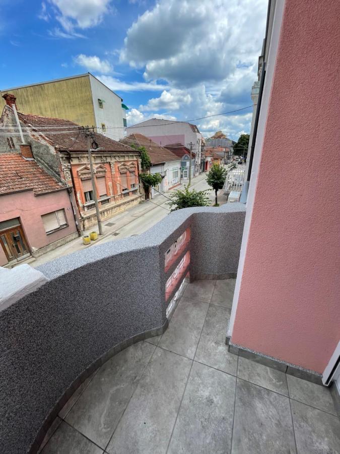 Pink House Apartments Jagodina Exterior foto