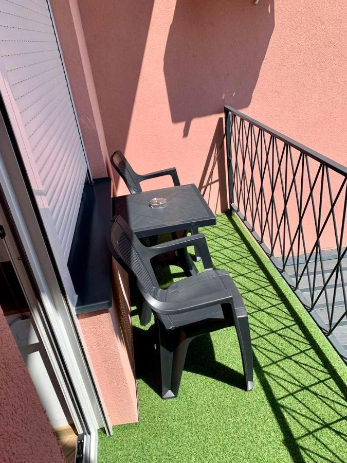 Pink House Apartments Jagodina Exterior foto